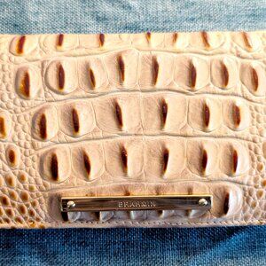 NWT Brahmin Ady Wallet